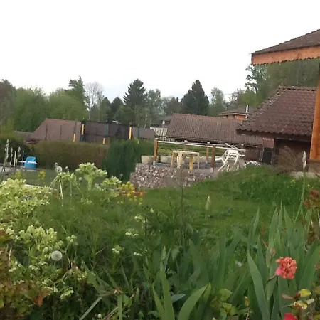 Le Bois Rame بيت للعطل *